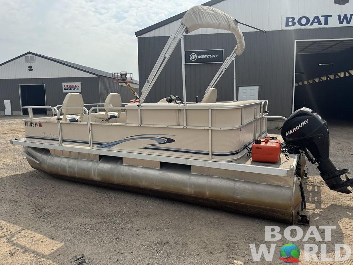 Used 2010 Weeres Cadet Fish 18' & Mercury 4-Stroke