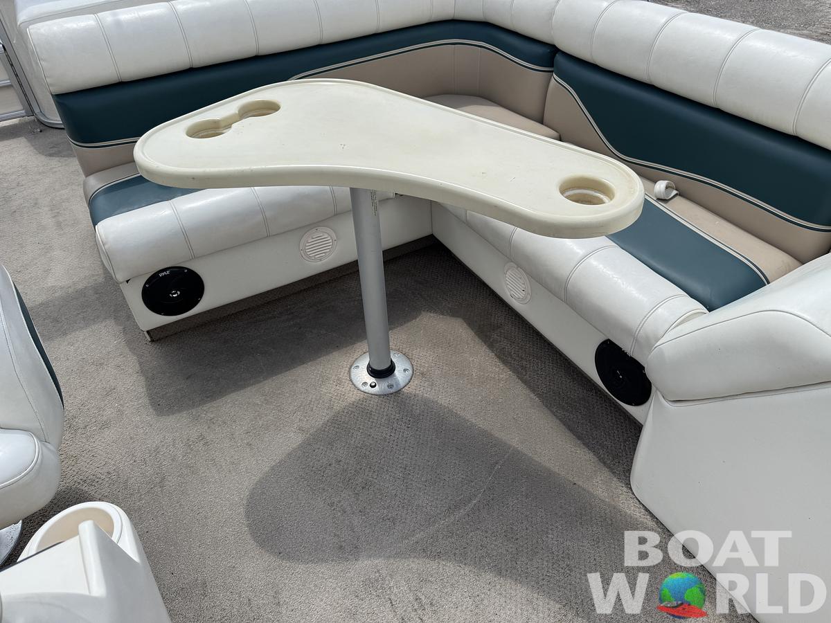 Used 2004 Sweetwater 2222 DF Pontoon WITH SEA LEGS