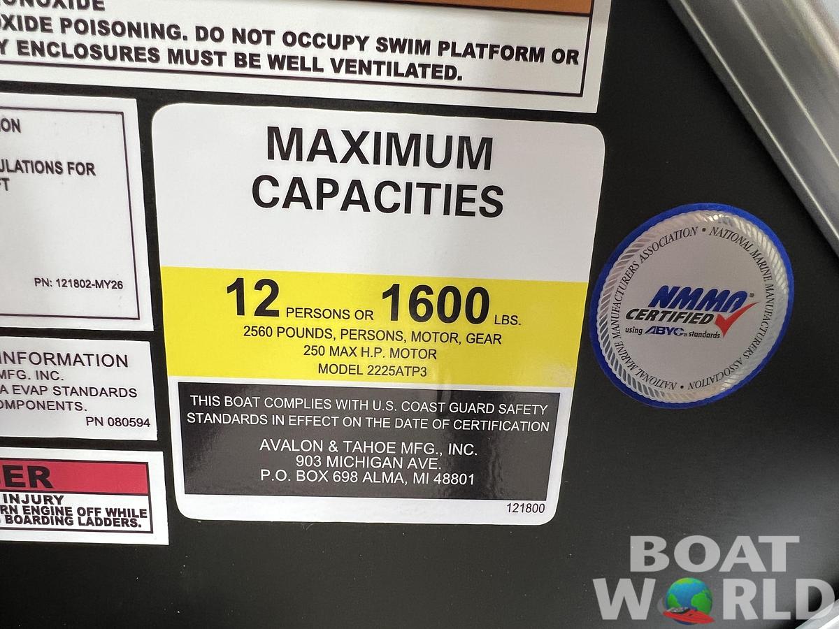 2026 Tahoe Pontoons LTZ 2385 Entertainer Tritoon