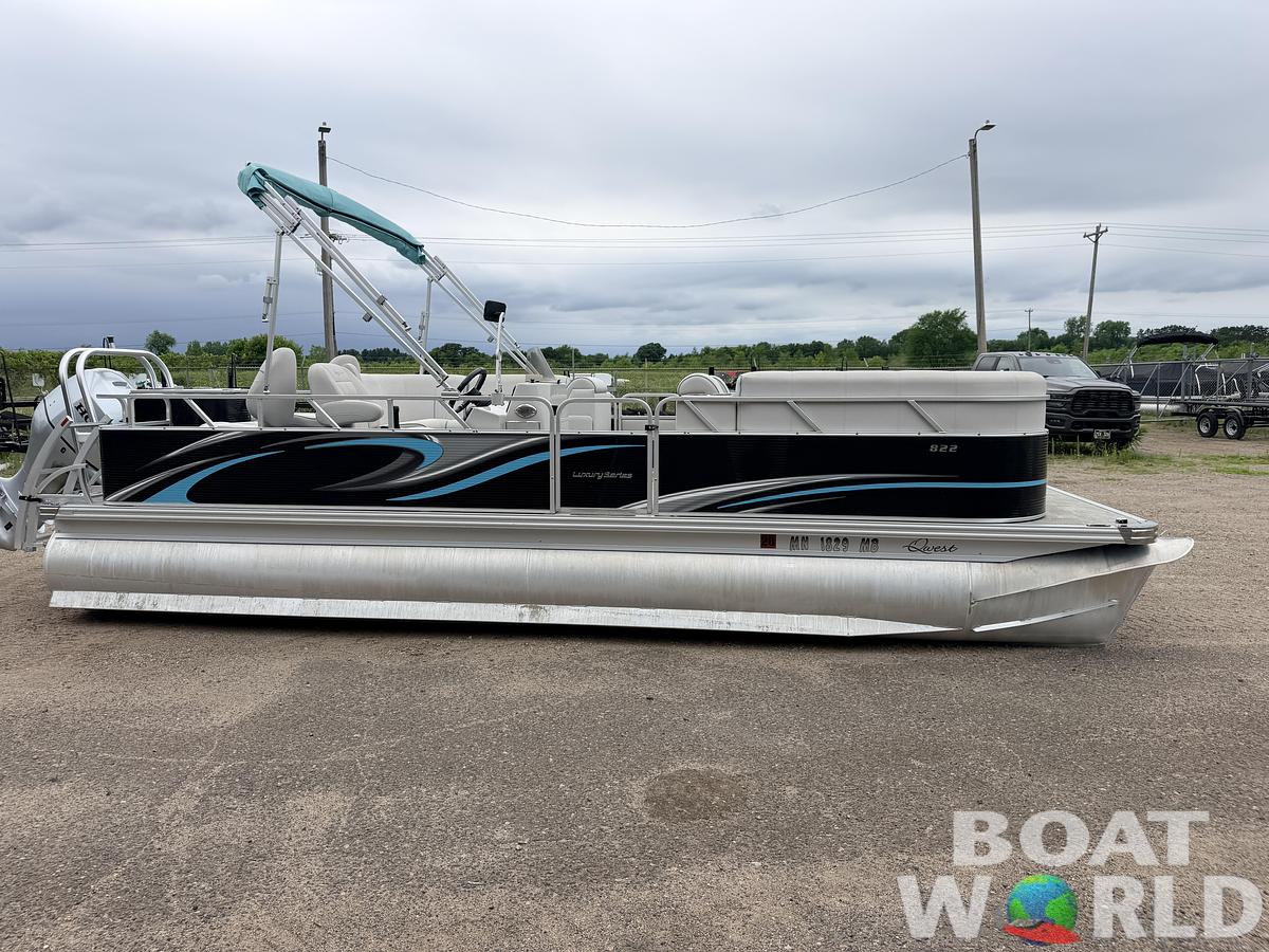 Used 2019 Qwest 822 LS Tritoon & 150HP Honda 4Stroke -$29,995