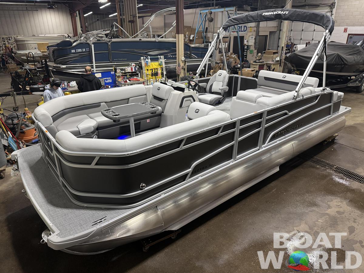 2026 Princecraft Vectra 23 RL Lounge Swingback Tritoon 