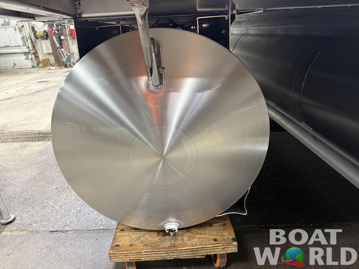 2026 Tahoe Sport 2385 Swingback (VRB) Tritoon 