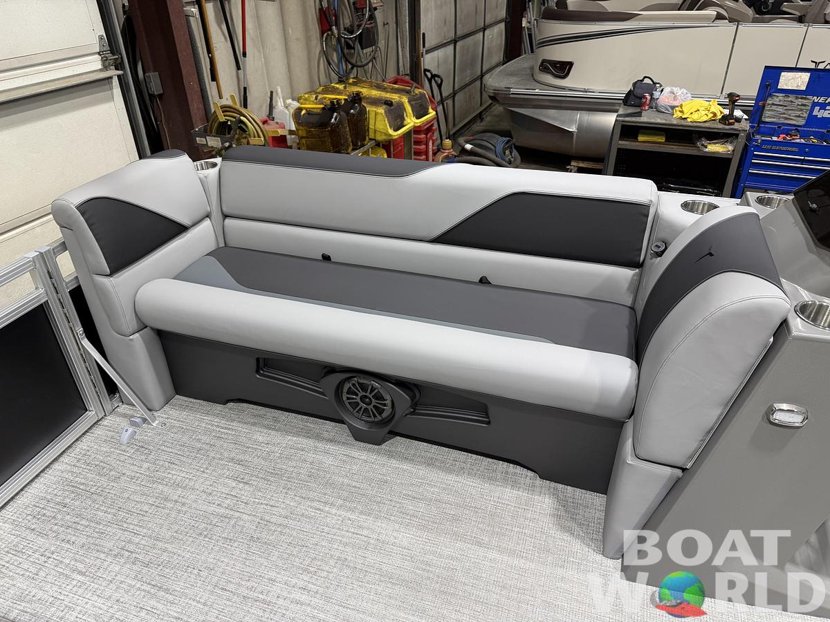 2026 Tahoe Pontoons Sport 1980 Cruise Rear Bench (CRB)