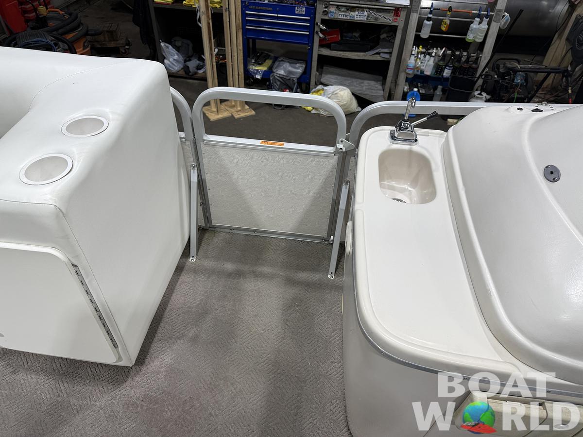 Used 2001 Manitou Legacy 240 & 2017 Mercury 4Stroke EFI $12,995