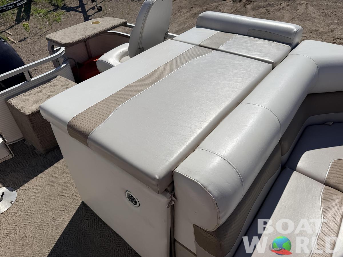 Used 2002 Northwoods 2223 Escapade & 40HP Mercury Bigfoot 4Stroke -$13,995