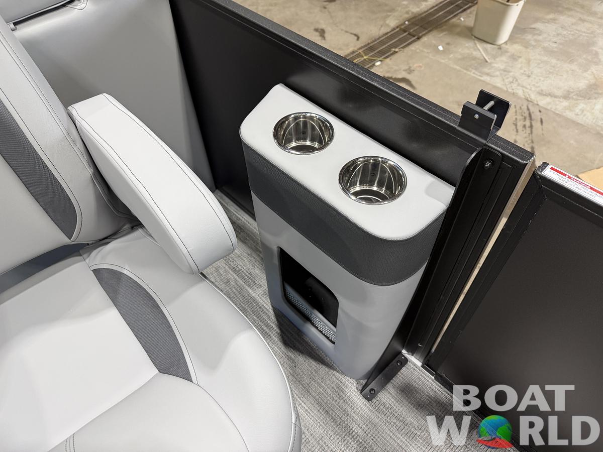 2027 Bentley Legacy 220 Navigator Quad Lounge Pontoon $42995