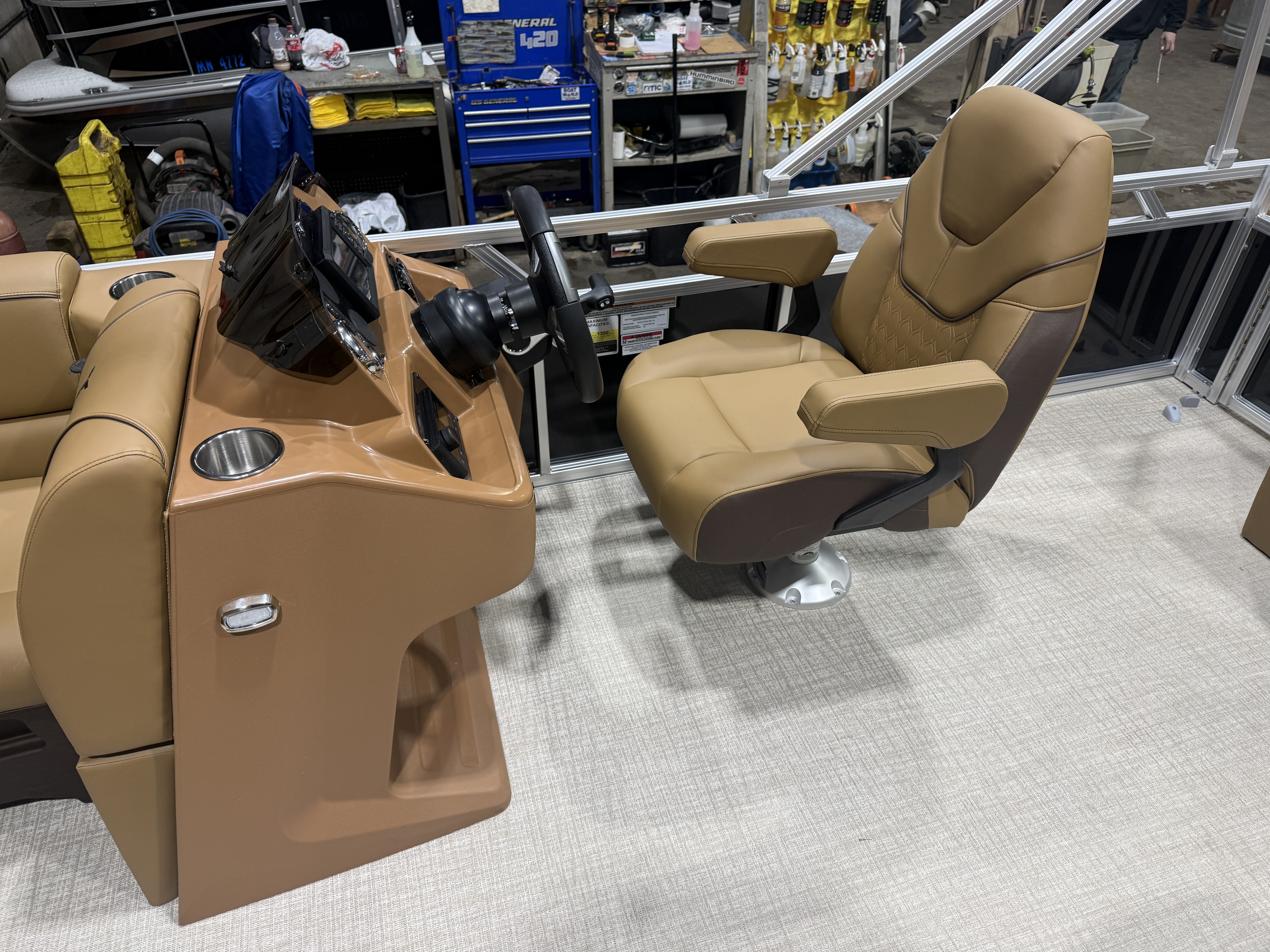 2026 Tahoe Pontoons Sport 2180 Swingback (VRB) 