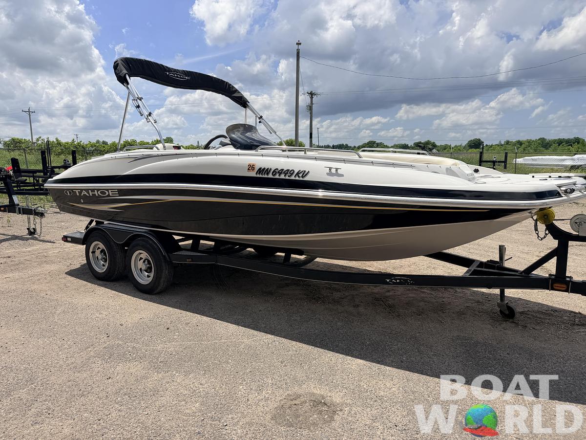 Used 2011 Tahoe 215 Xi Deck Boat & 220HP Mercruiser V8 -$17,995