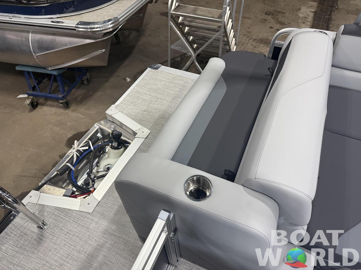 2027 Tahoe Sport CRB 2180 Cruise Rear Bench Pontoon $30995