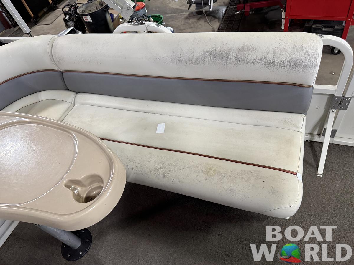 Used 2006 Crestliner  2085 Sport Classic Pontoon