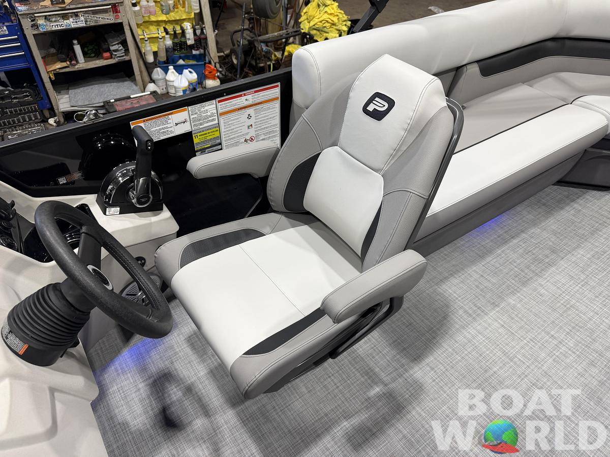 2027 Princecraft Vectra 21 Quad Lounge Pontoon $36995