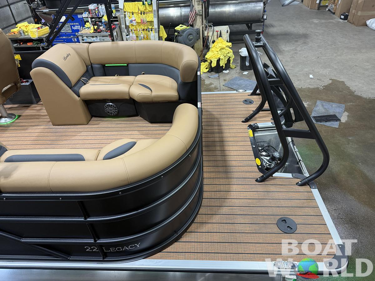 2027 Bentley Legacy 220 Navigator Quad Lounge Pontoon $43995