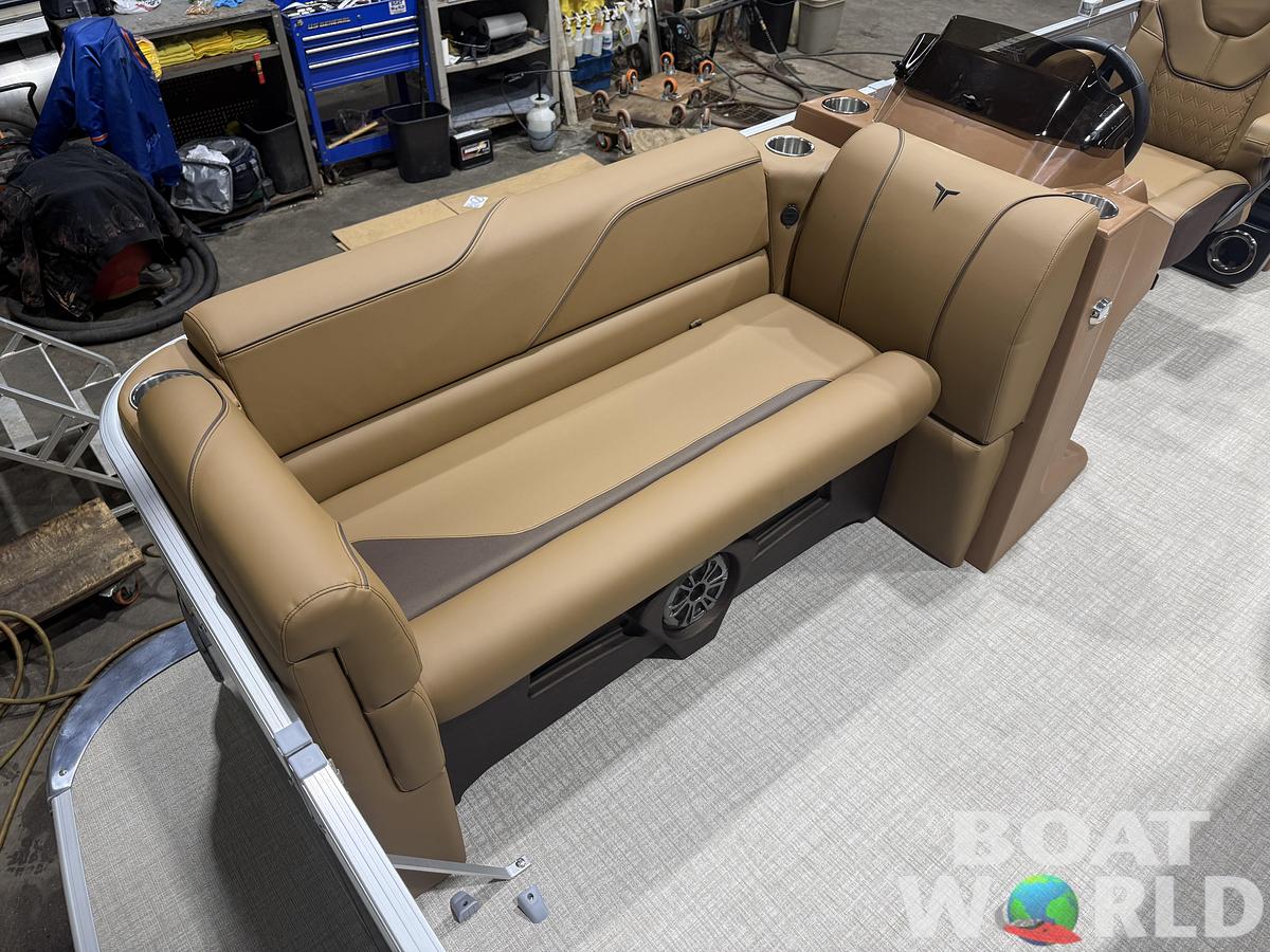 2026 Tahoe Pontoons Sport 2180 Quad Lounge