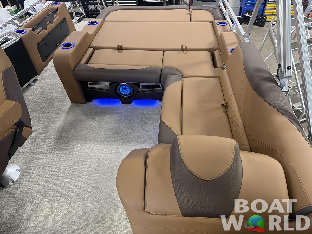 2026 Tahoe Pontoons LTZ 2385 Swingback (VRB) Tritoon 