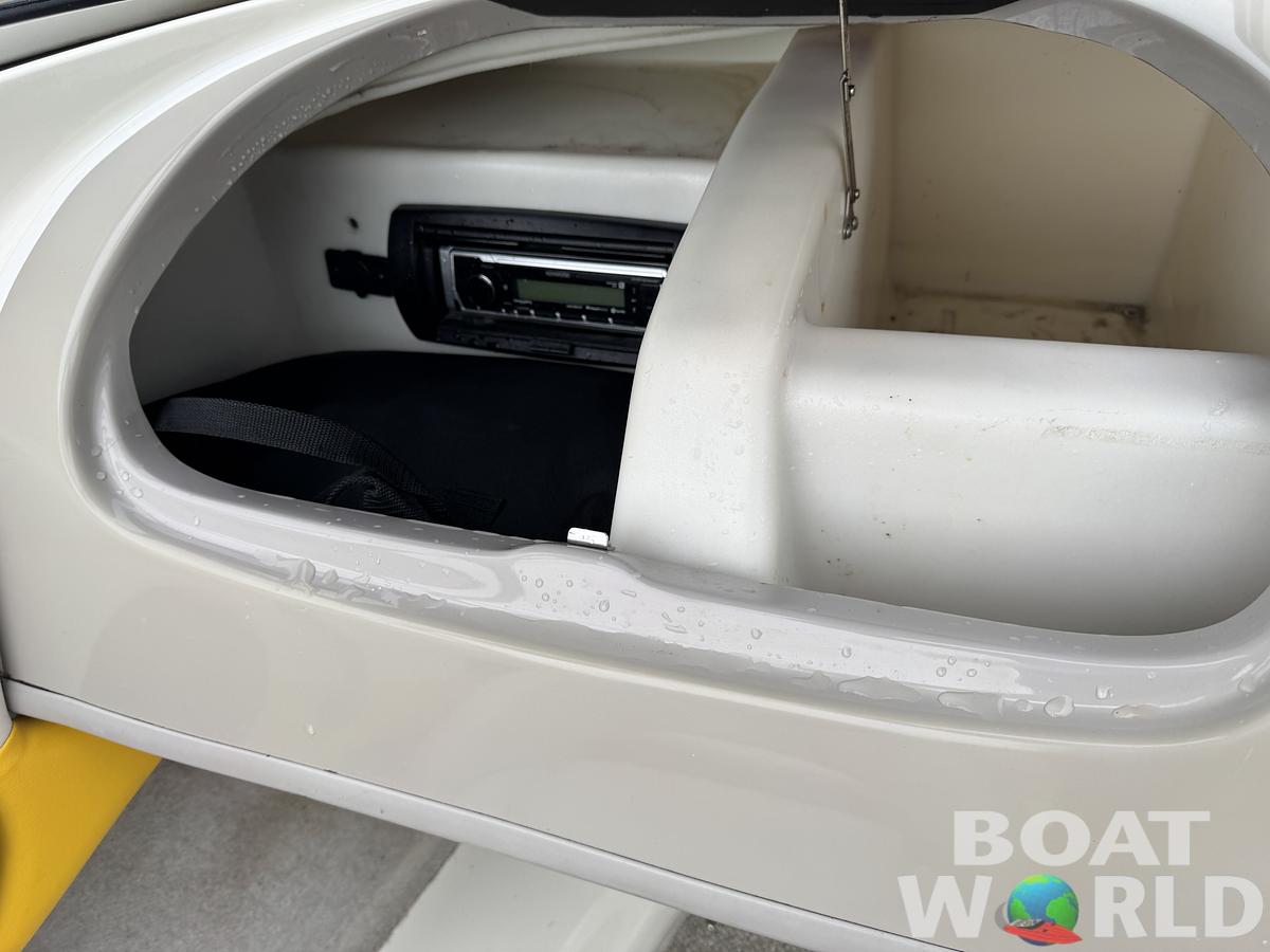 Used 2004 Maxum 1800 SR3 Runabout