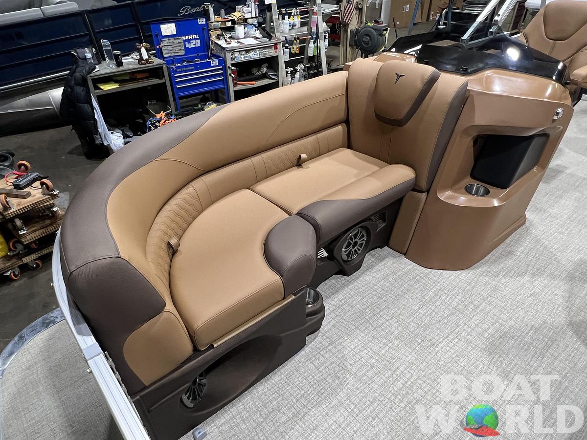 2026 Tahoe Pontoons LTZ 1985 Cruise Pontoon 