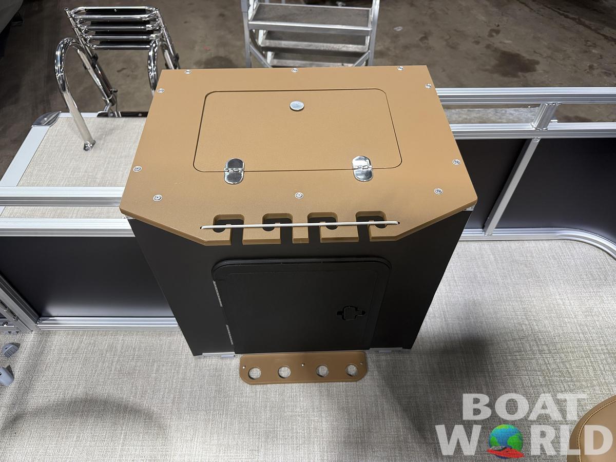 2026 Tahoe Pontoons Sport 2180 Rear Fish