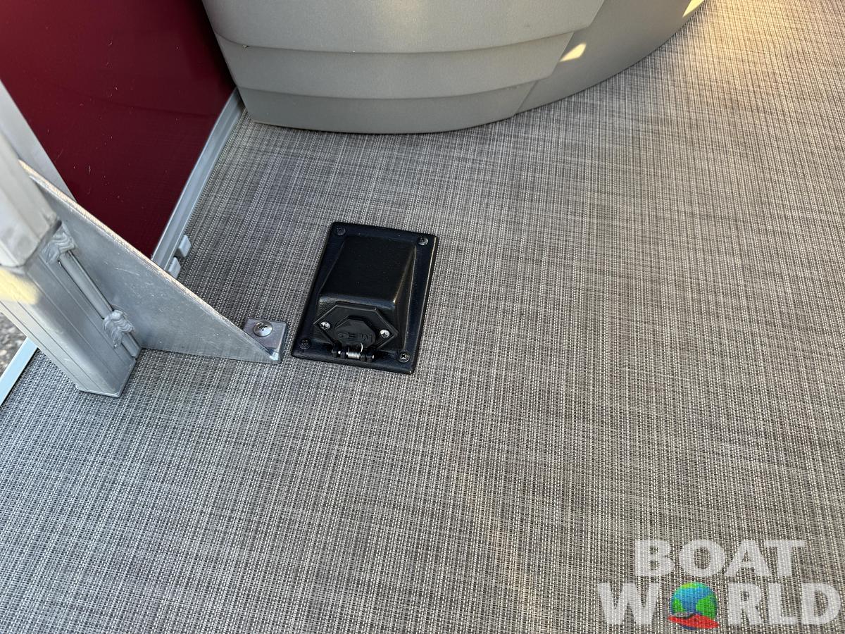 Used 2020 Sun Tracker Fishin Barge 20 DLX Pontoon