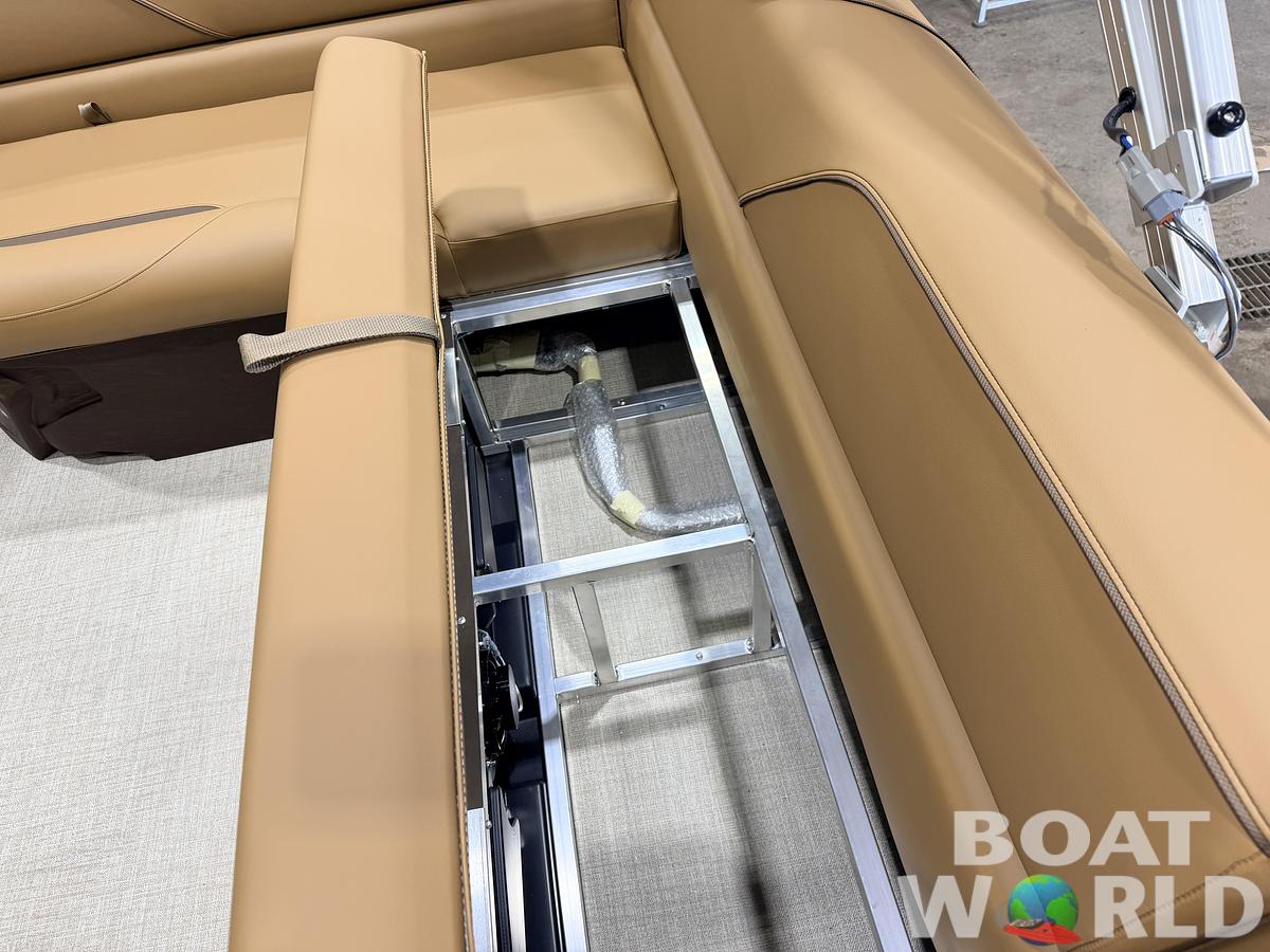 2027 Tahoe Sport 2180 Cruise & 4-Stroke $30995