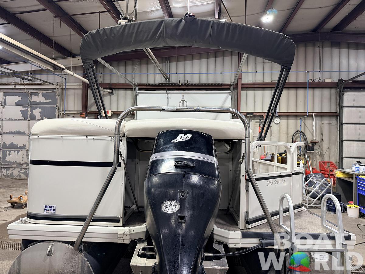 Used 2006 Crestliner 2485 Sport LX Pontoon