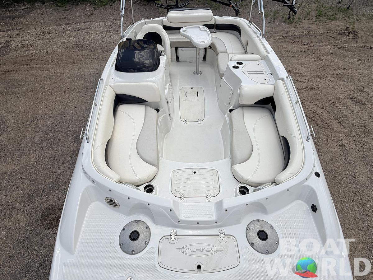 Used 2011 Tahoe 215 Xi Deck Boat & 220HP Mercruiser V8 -$17,995