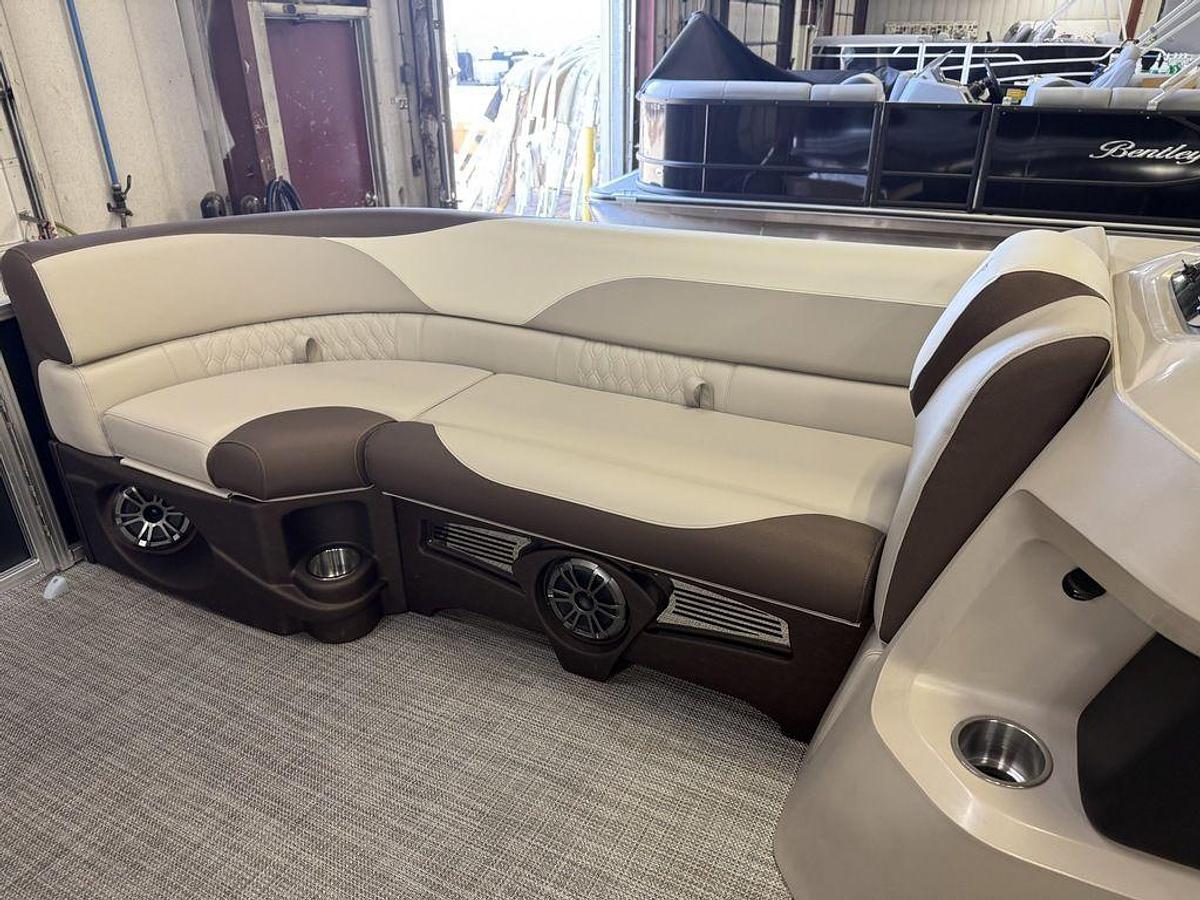 2025 Tahoe Pontoons LTZ 2385 Elite Cruise & Honda 4-Stroke EFI