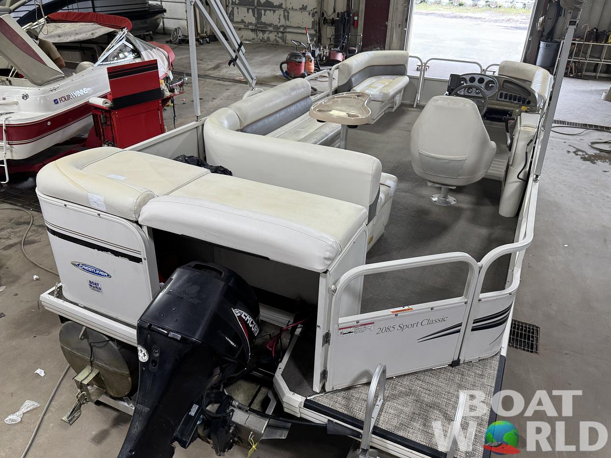 Used 2006 Crestliner  2085 Sport Classic Pontoon