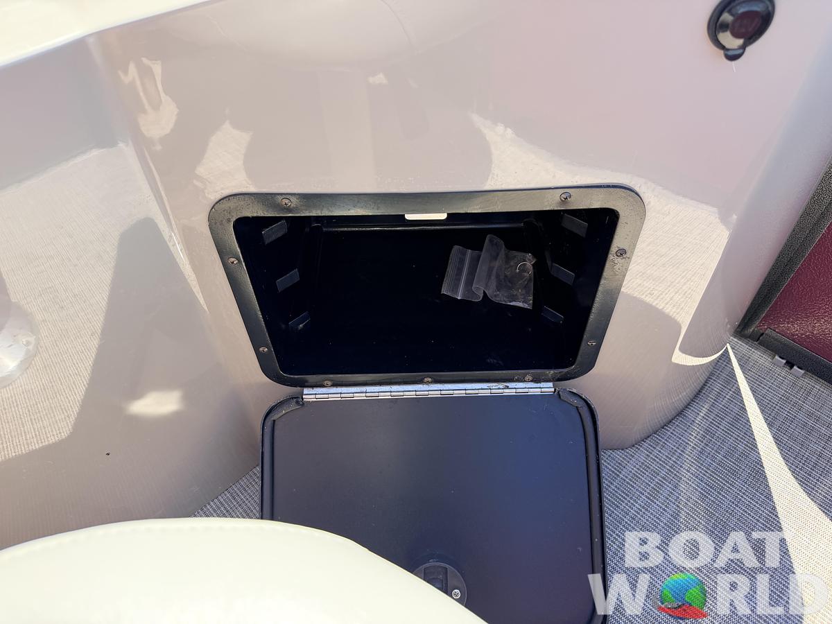 Used 2016 Premier 220 Explorer