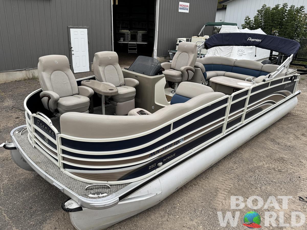 Used 2013 Premier 250 Intrigue Pontoon with 140HP Suzuki Fourstroke EFI