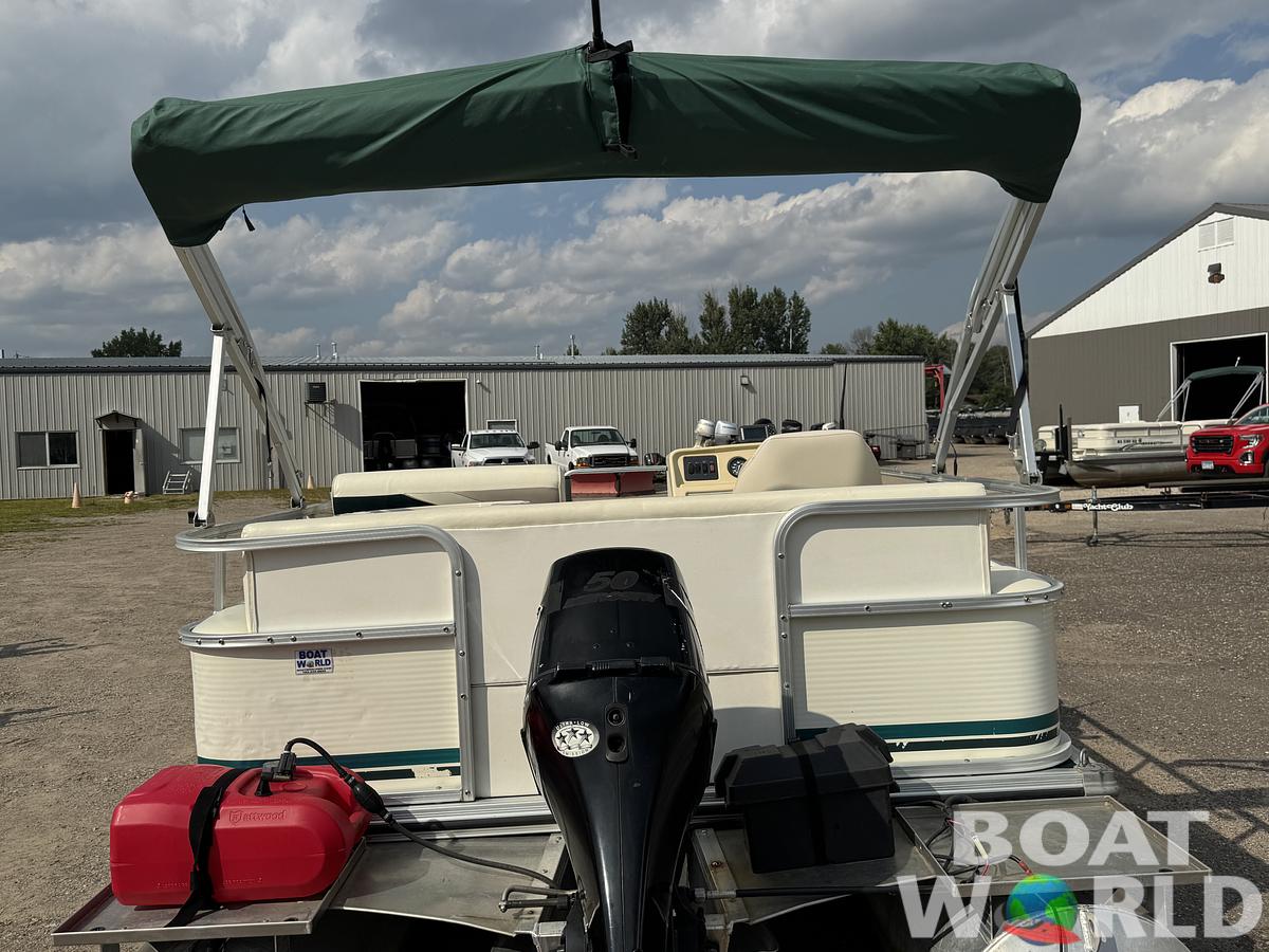 Used 1999 Lowe Suncruiser Malibu 180