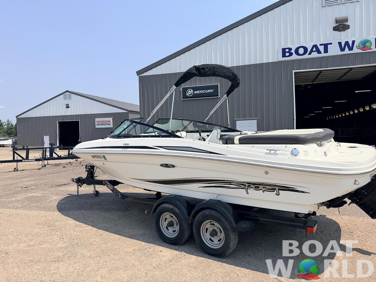 Used 2012 Sea Ray 205 Sport & 220HP 4.3L Mercruiser MPI with Tandem Axle Trailer -$15,995