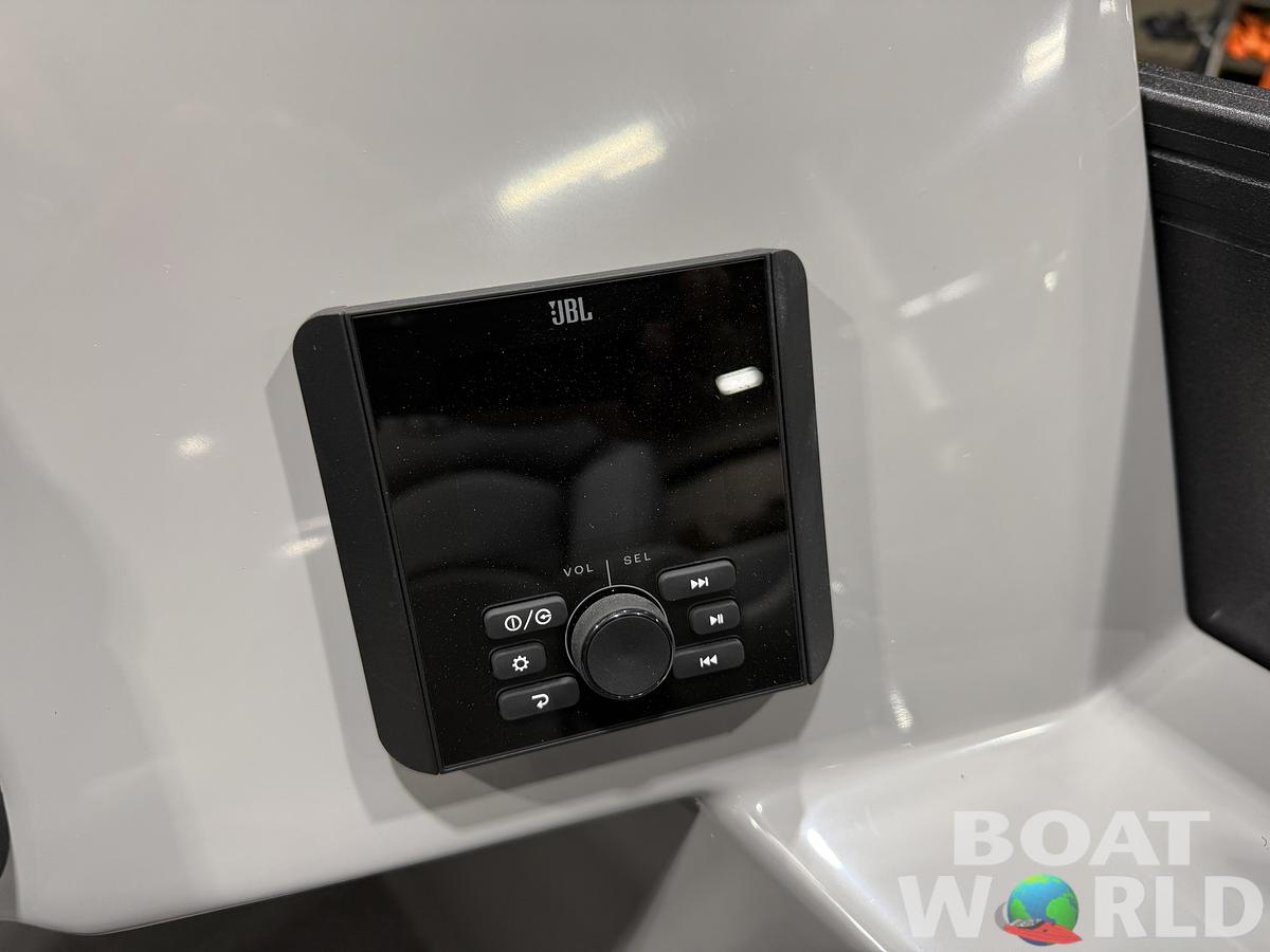 2026 Bentley Legacy 200 Navigator Quad Lounge Pontoon $34995