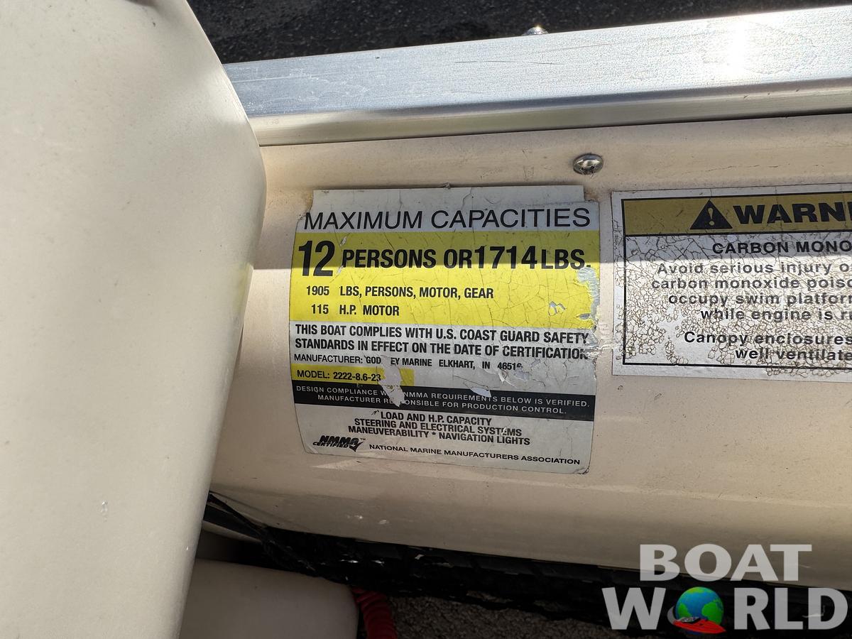 Used 2004 Sweetwater 2222 DF Pontoon