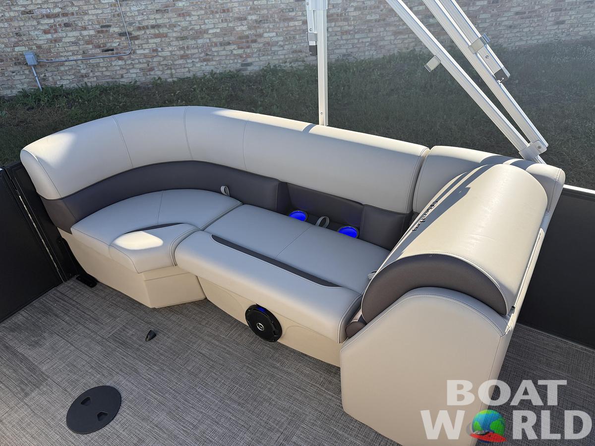 2026 Bentley Pontoons Legacy 220 Navigator DL Quad Lounge