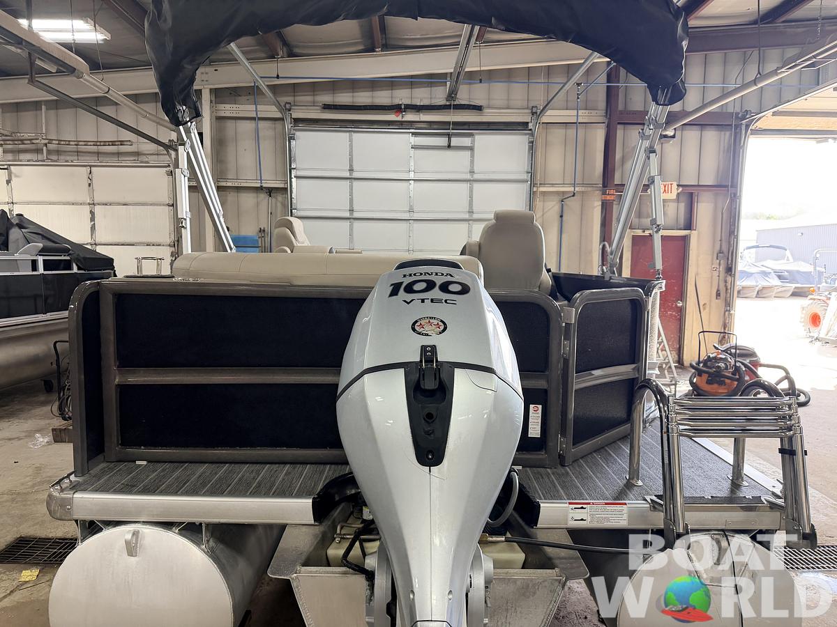 Used 2020 Premier 220 SunSation & 100HP Honda 4Stroke - $29,995