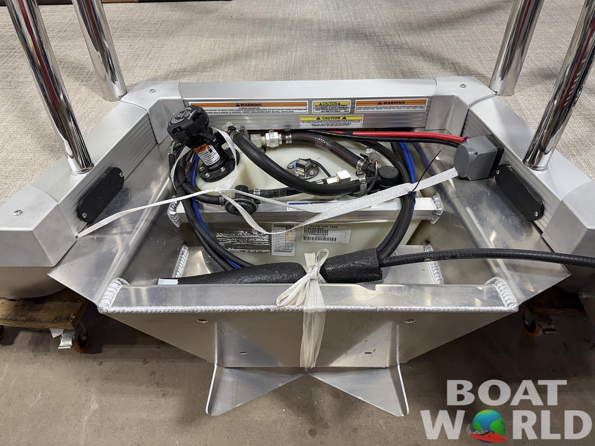 2025 Tahoe Pontoons LTZ 2385 Quad Lounge Shift Flip & Honda 4-Stroke EFI