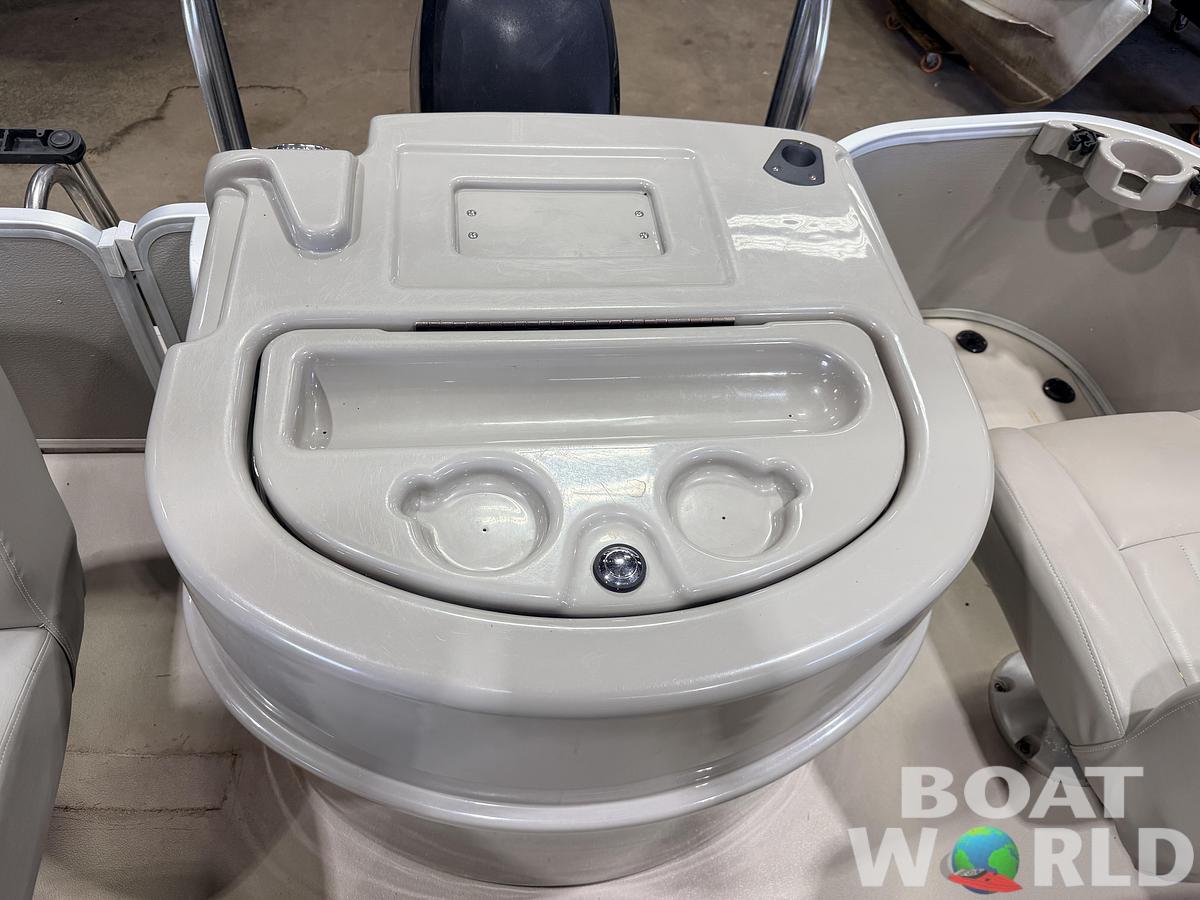 Used 2014 Premier 221 Gemini Fish n Cruise & 50HP Mercury 4Stroke -$19,995