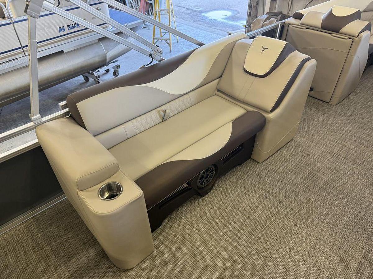 2025 Tahoe Pontoons LTZ 2385 Elite Cruise & Honda 4-Stroke EFI