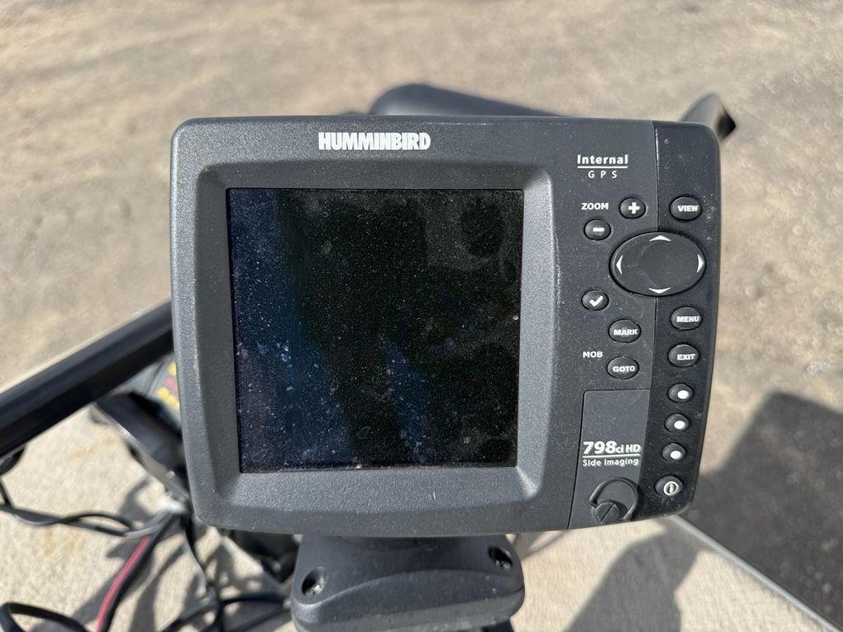 Used 2010 Smoker Craft Pro Mag 182