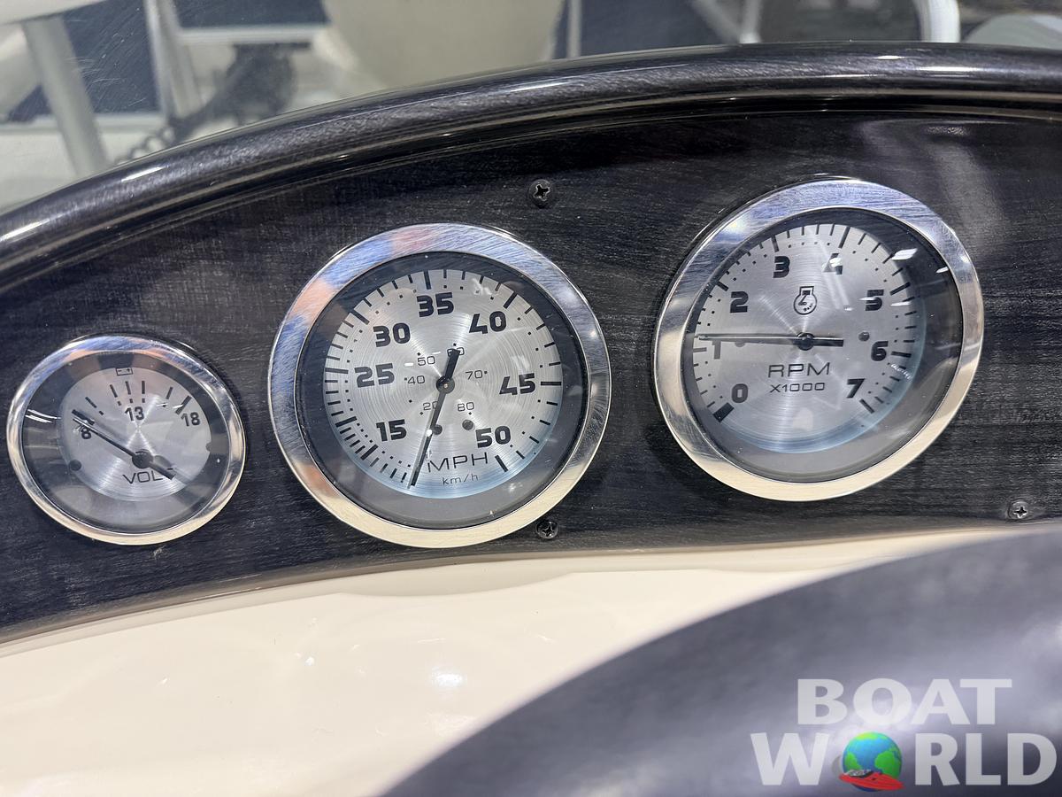 Used 2017 Montego Bay 8518 4-PT & 40HP Honda 4Stroke -$18,995