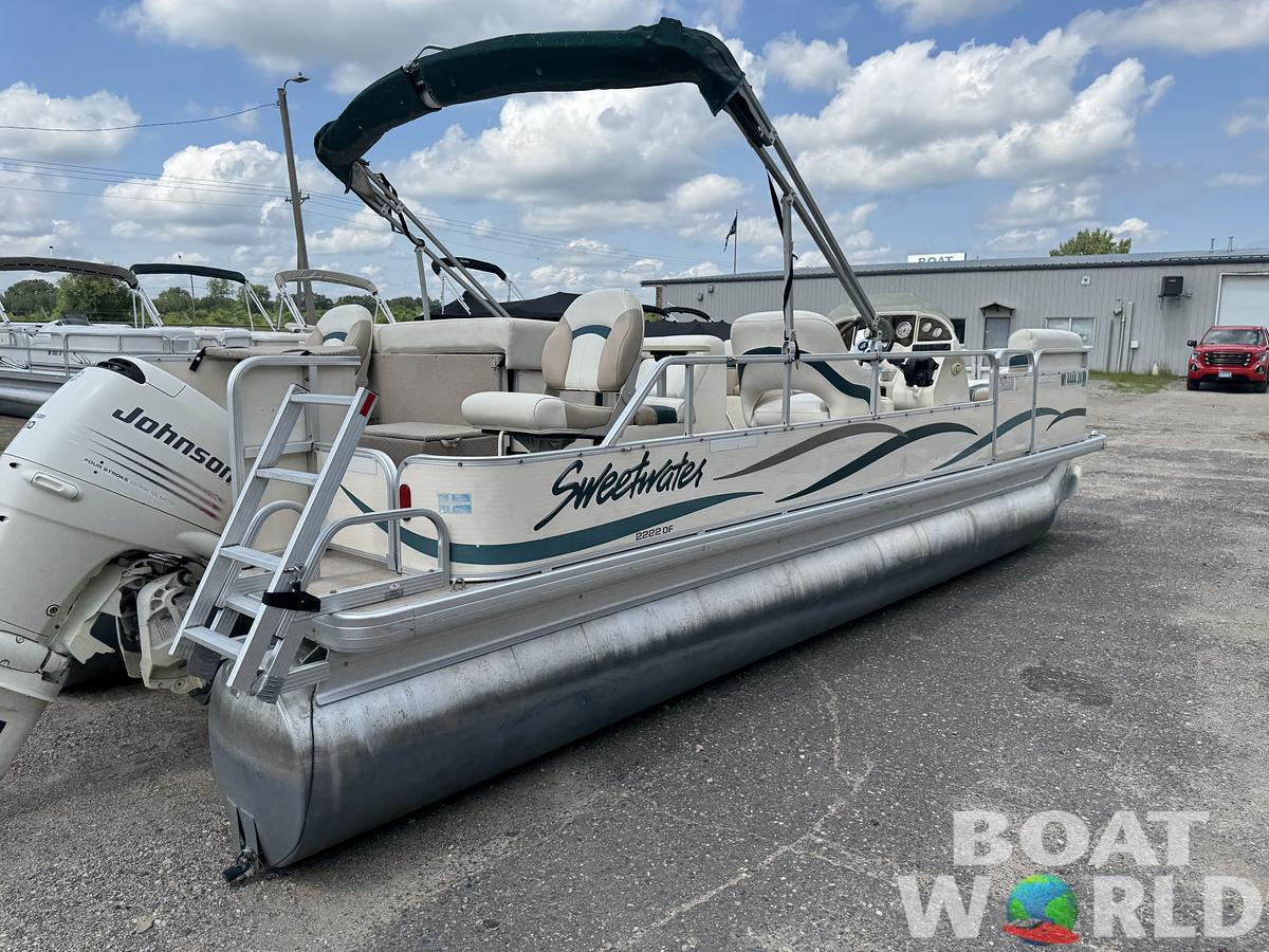 Used 2004 Sweetwater 2222 DF Pontoon WITH SEA LEGS