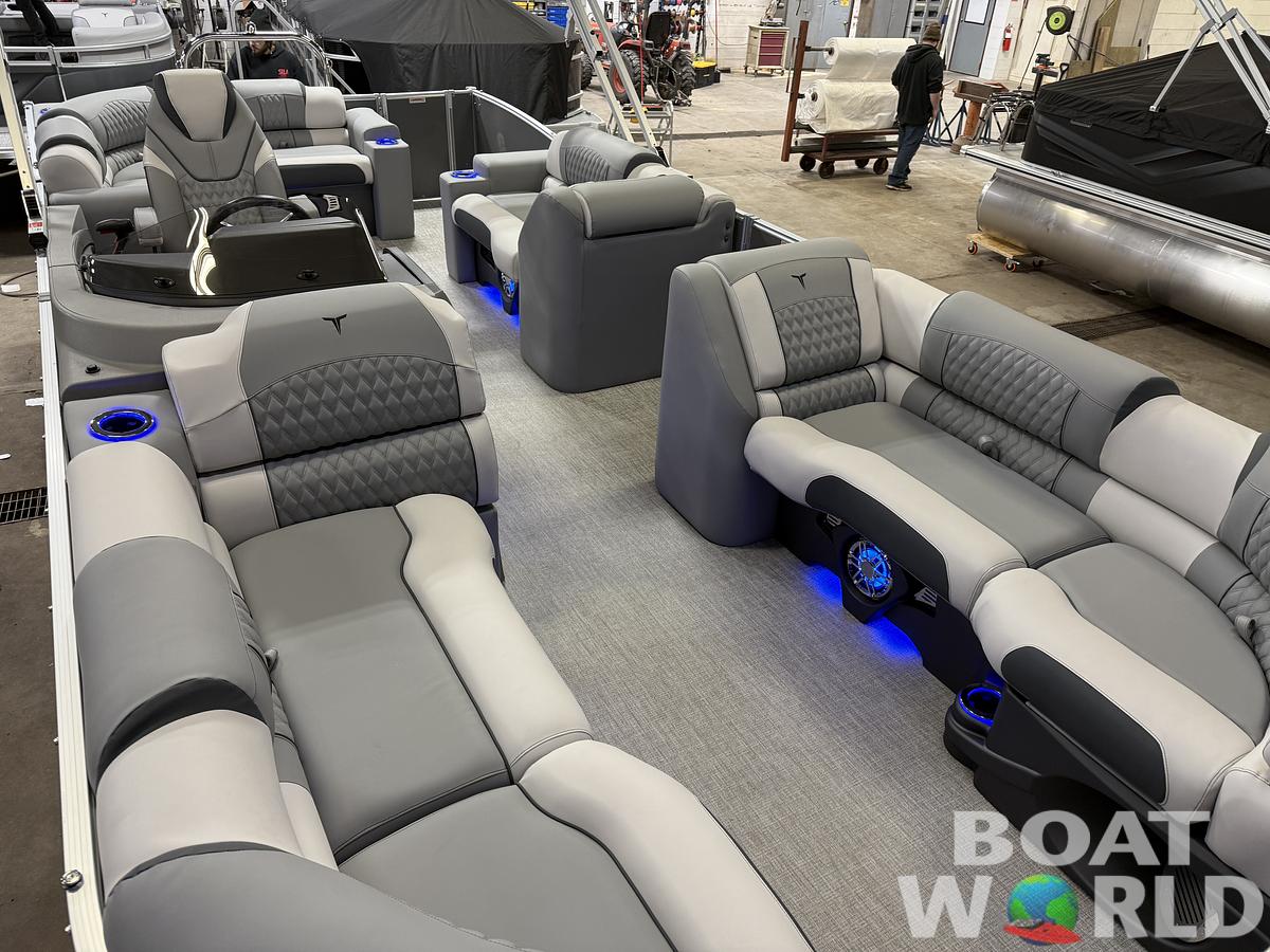 2025 Tahoe Pontoons Cascade 2385 Elite Cruise Tritoon & Honda 4-Stroke EFI