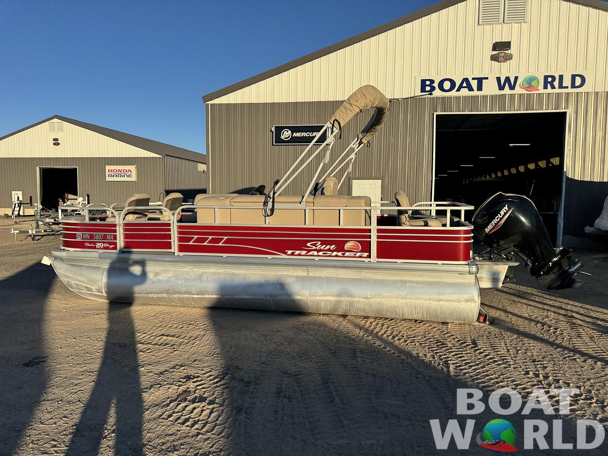 Used 2020 Sun Tracker Fishin Barge 20 DLX Pontoon