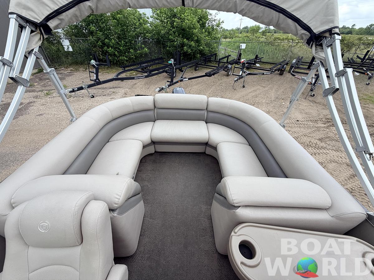 Used 2012 Premier 225 Solaris & 50HP Yamaha 4Stroke -$19,995
