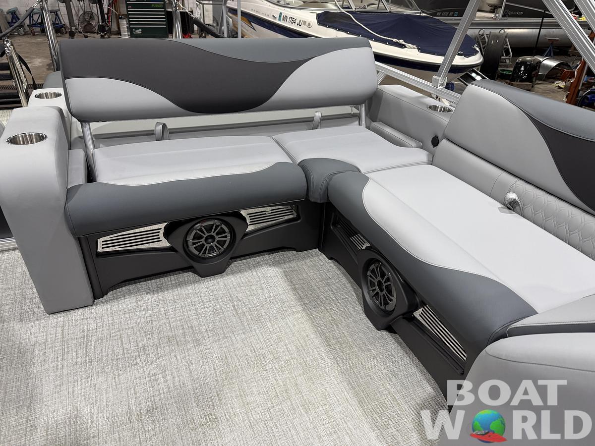 2027 Tahoe LTZ 2385 VRB SE Swingback Pontoon $42995