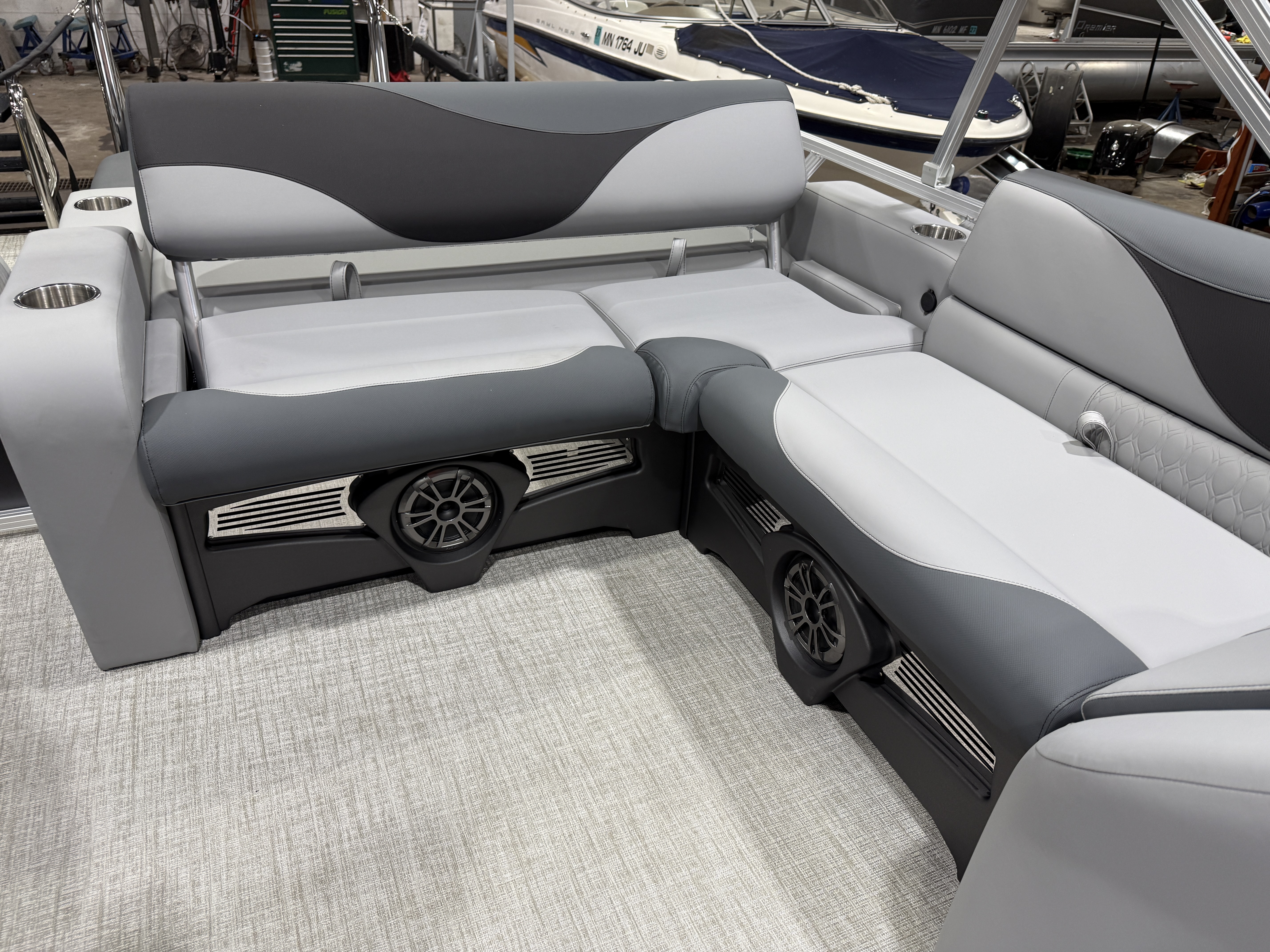 2027 Tahoe LTZ 2385 VRB SE Swingback Pontoon $42995