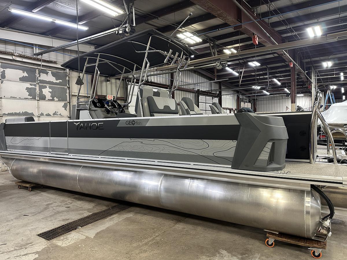 2025 Tahoe Pontoons GEOfish CRF 2585 Tritoon & 225HP Outboard