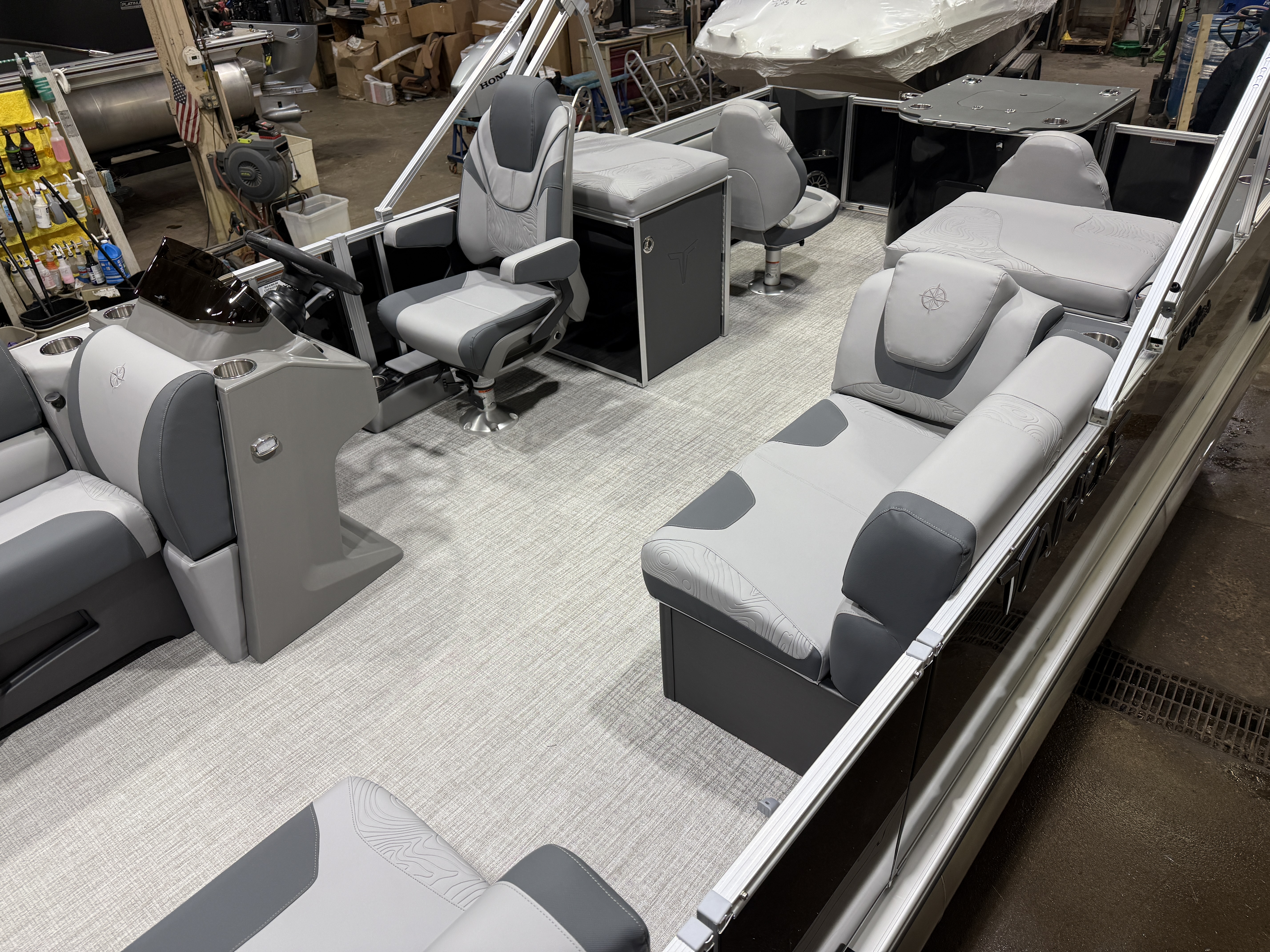 2026 Tahoe Pontoons GEOfish 2385 Rear Fish 