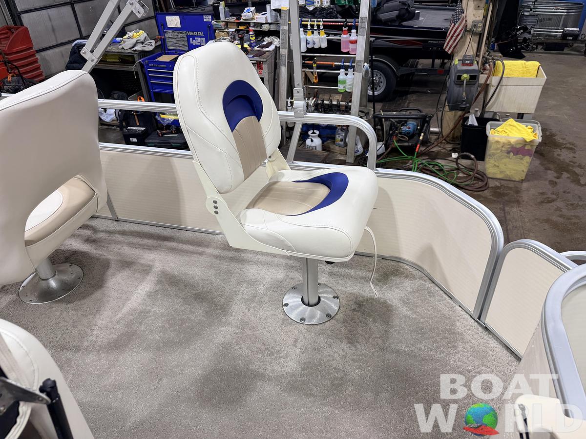 Used 2006 Sweetwater 2386 F Pontoon & 90HP Yamaha 4-Stroke EFI - $15,995