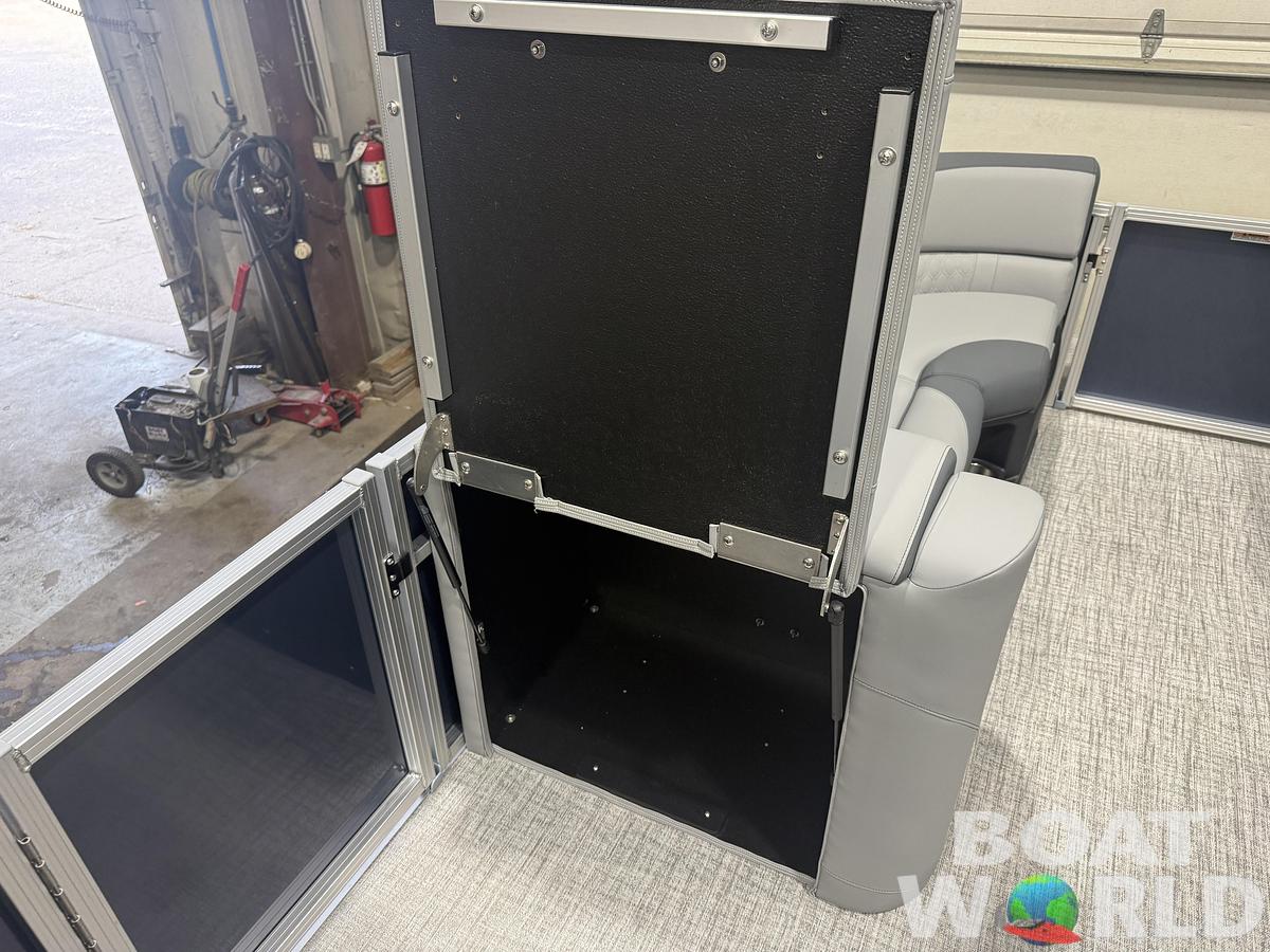 2026 Tahoe Pontoons LTZ 2385 Swingback (VRB) 